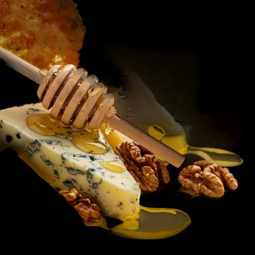 Queso Azul con Cucharón de Miel y Nueces PNG - Descarga Gratis