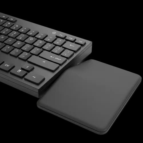 Schwarze Computertastatur mit weicher Handballenauflage PNG